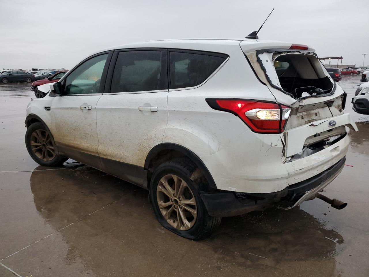 2019 Ford Escape - Image 2