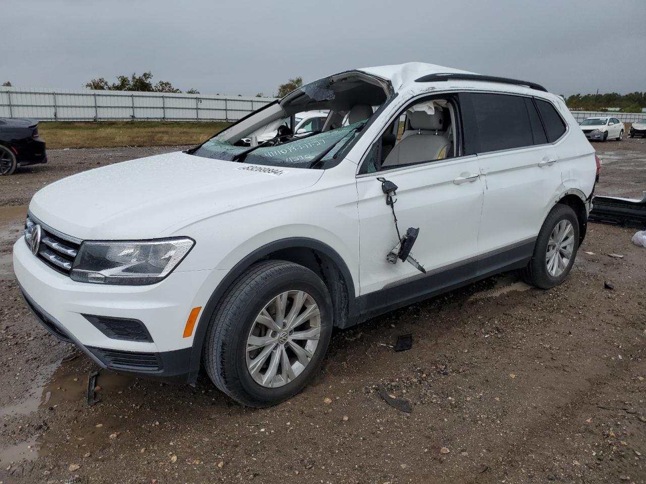 2018 Volkswagen Tiguan - Image 1