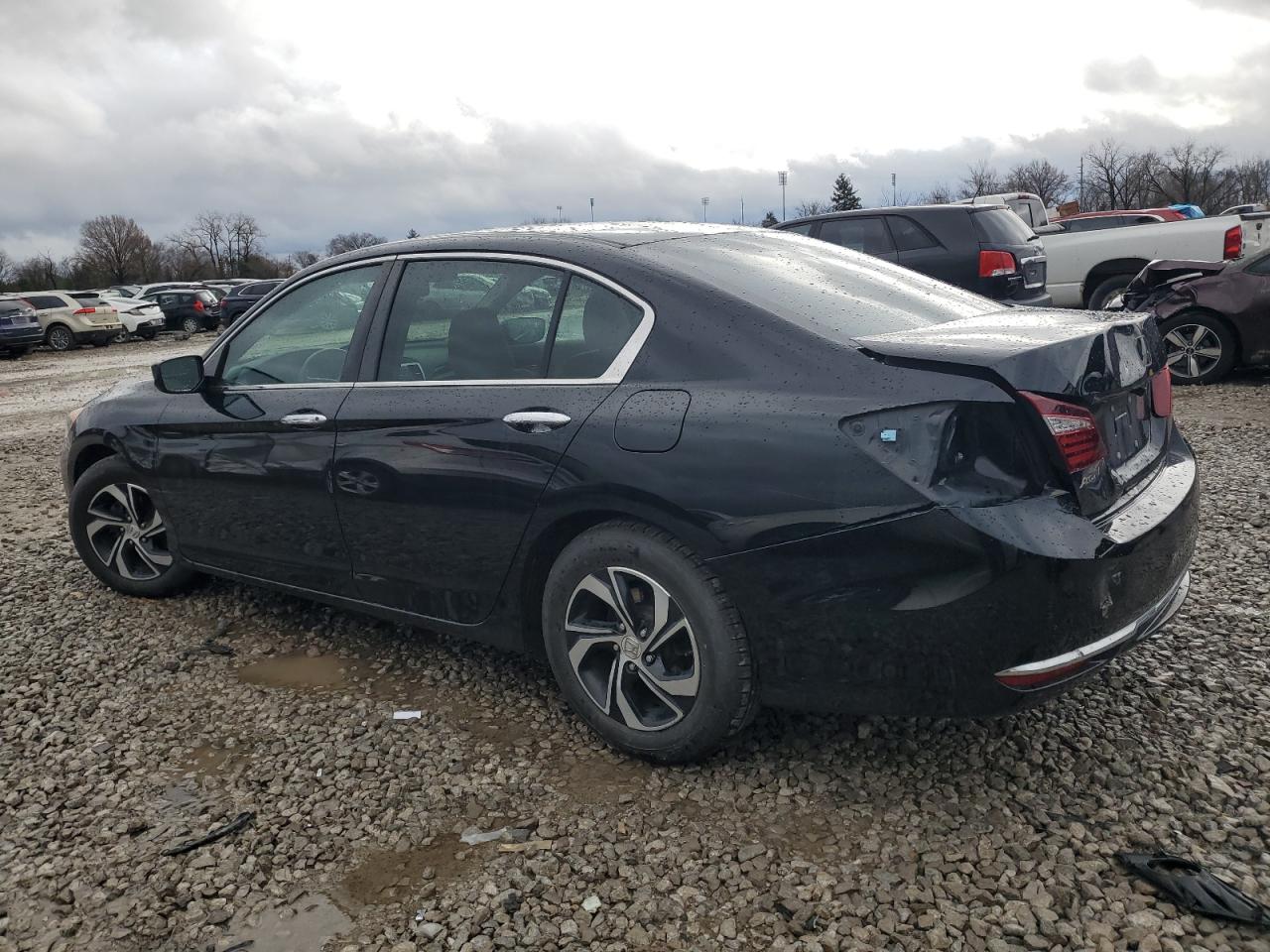 VIN 1HGCR2F31HA212381 2017 HONDA ACCORD no.2