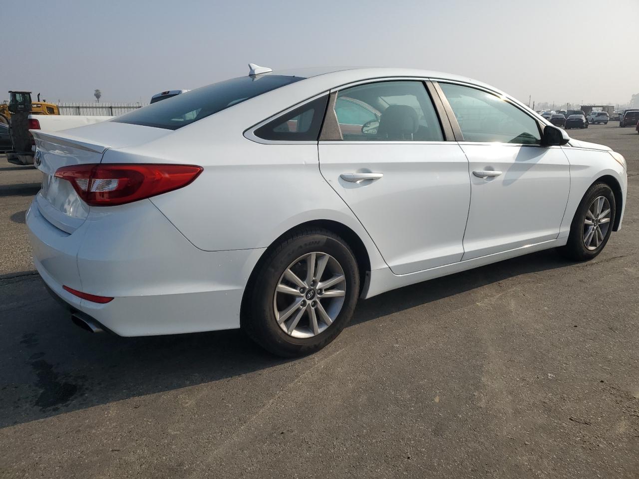 2016 Hyundai Sonata - Image 3