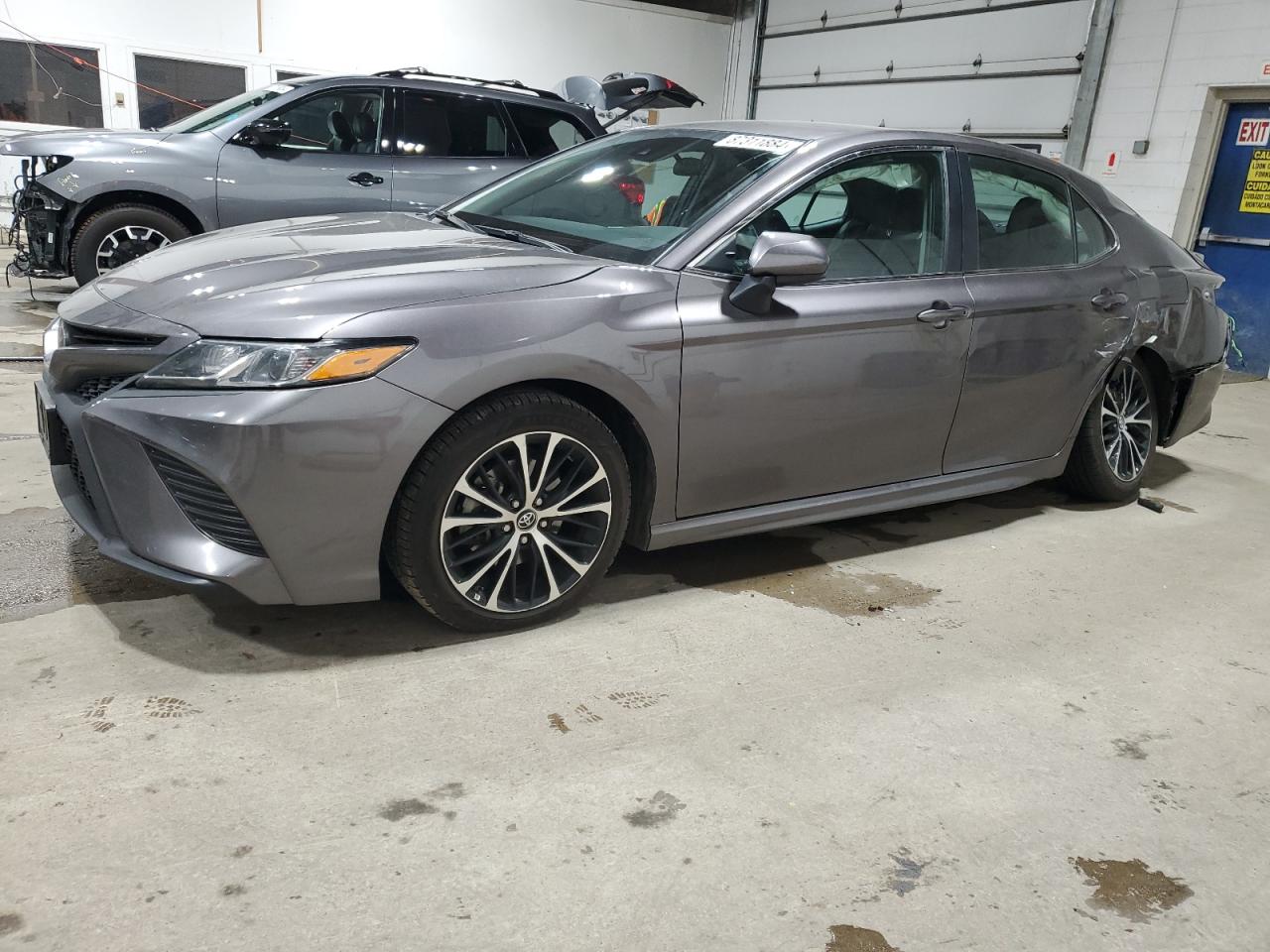 4T1B11HK1KU803327 2019 TOYOTA CAMRY - Image 1