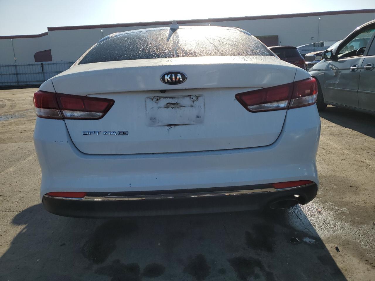 VIN KNAGT4L3XG5075348 2016 KIA OPTIMA no.6