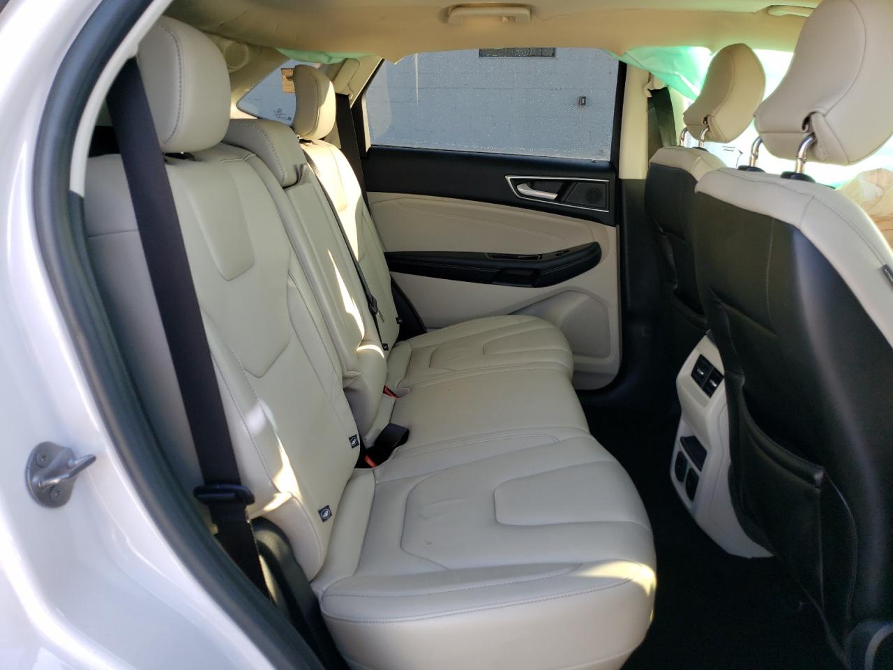 2019 Ford Edge - Image 11
