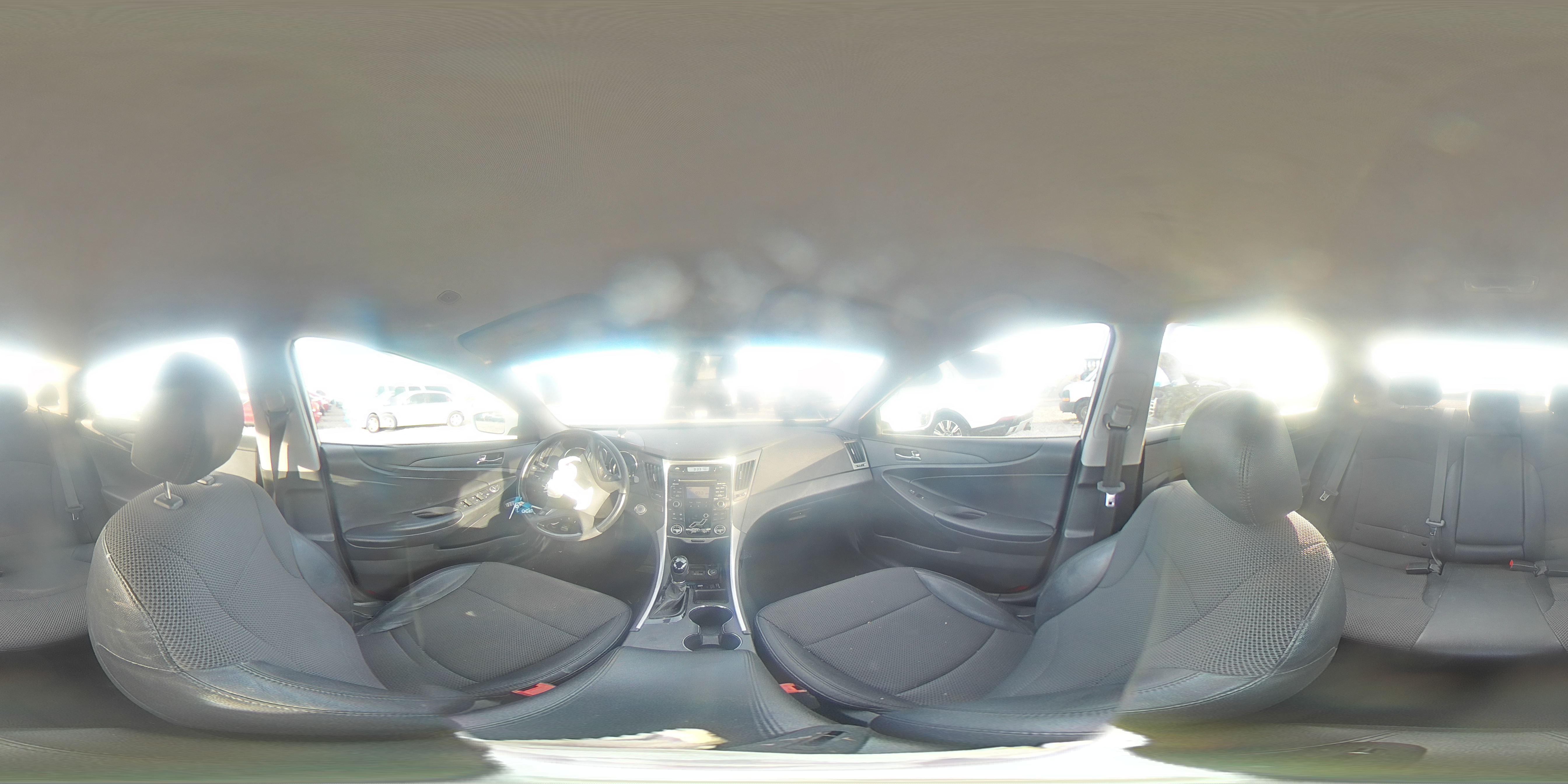 2011 Hyundai Sonata - Image 13