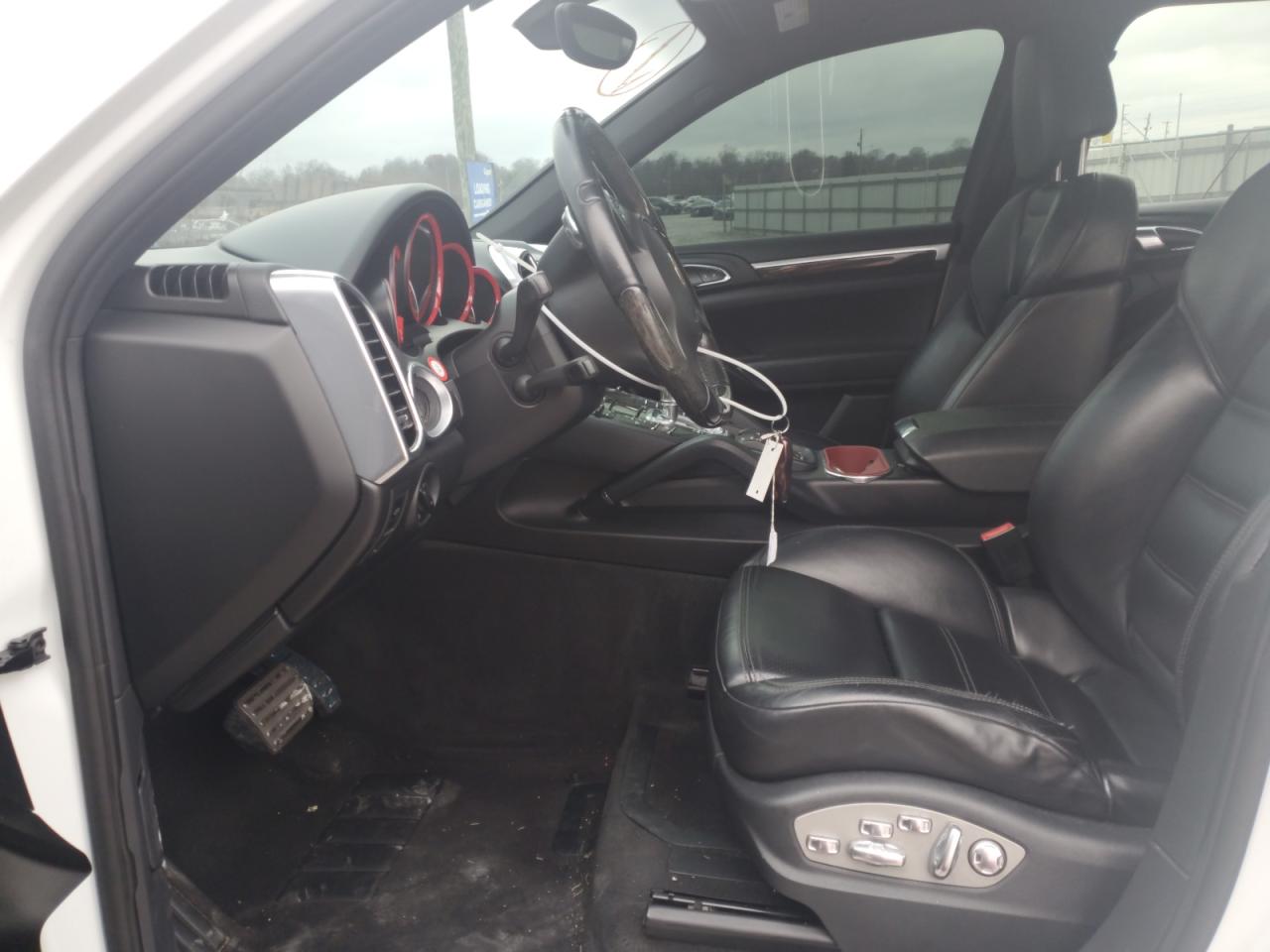 2012 Porsche Cayenne S VIN: WP1AB2A23CLA49026 Lot: 84497784