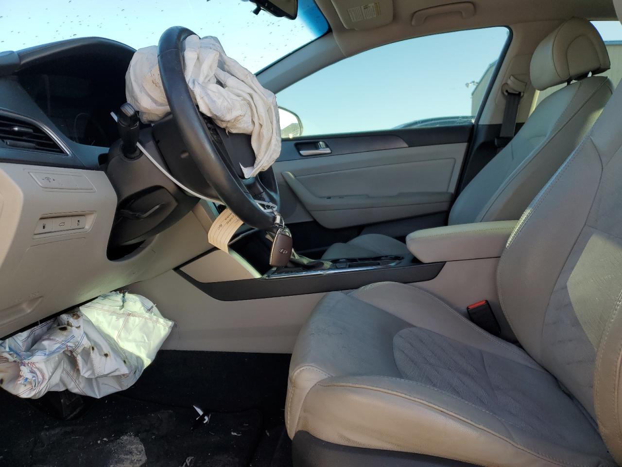 2017 Hyundai Sonata - Image 7