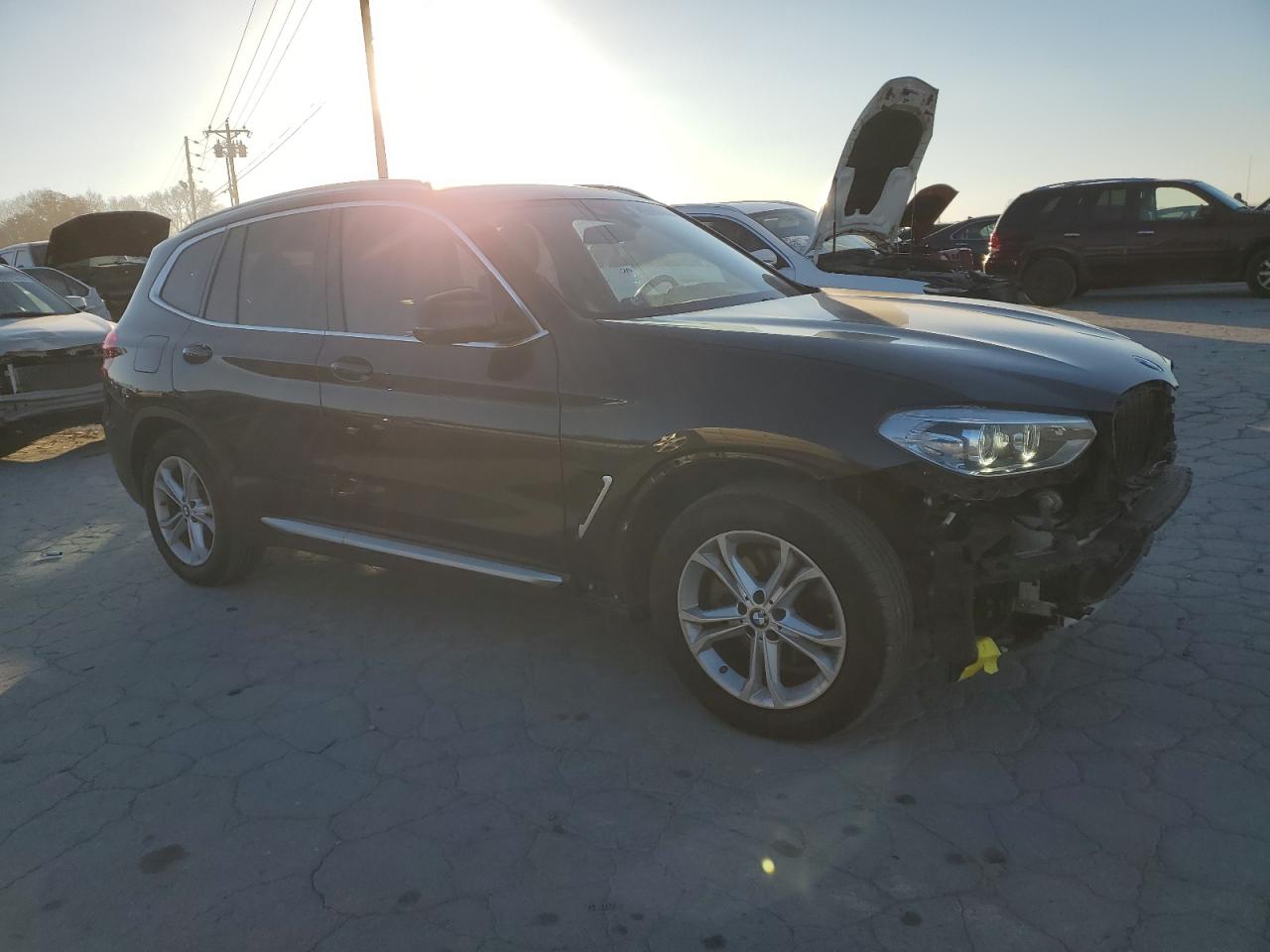 VIN 5UXTR7C59KLR47086 2019 BMW X3 no.4