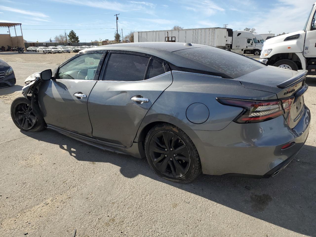 2020 Nissan Maxima - Image 2