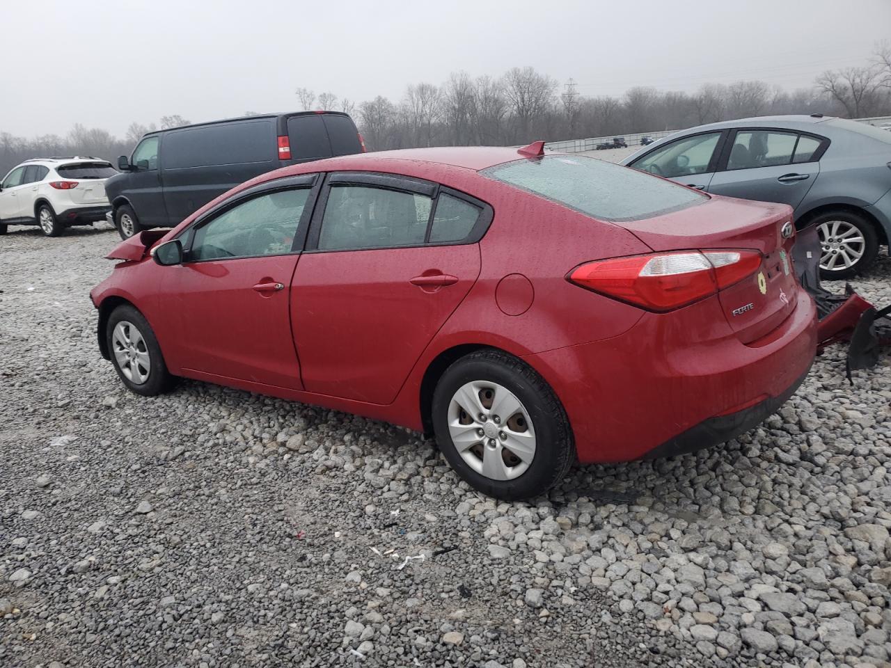 VIN KNAFX4A66F5270147 2015 KIA FORTE no.2