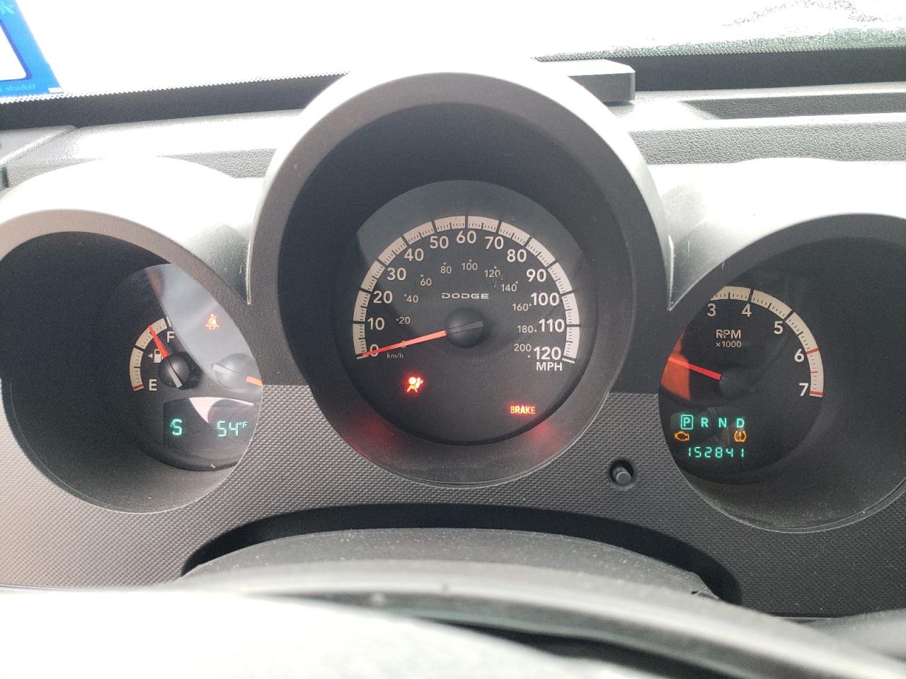 2010 Dodge Nitro - Image 9