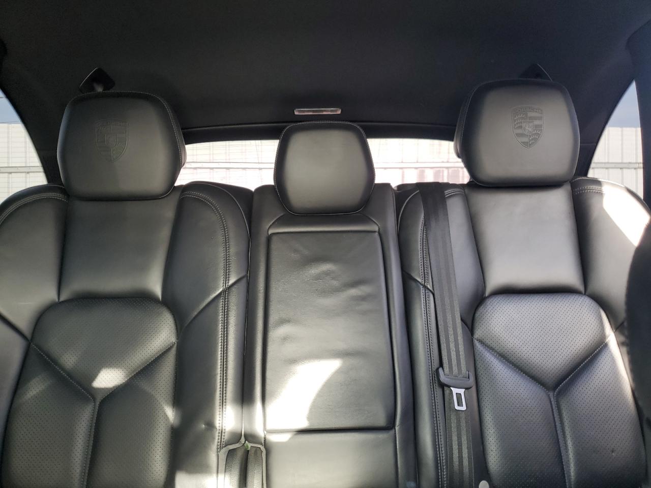 2017 Porsche Cayenne - Image 10