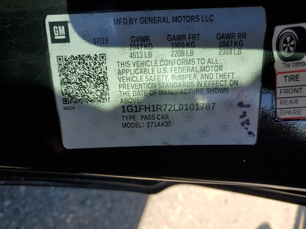 2020 Chevrolet Camaro - Image 12