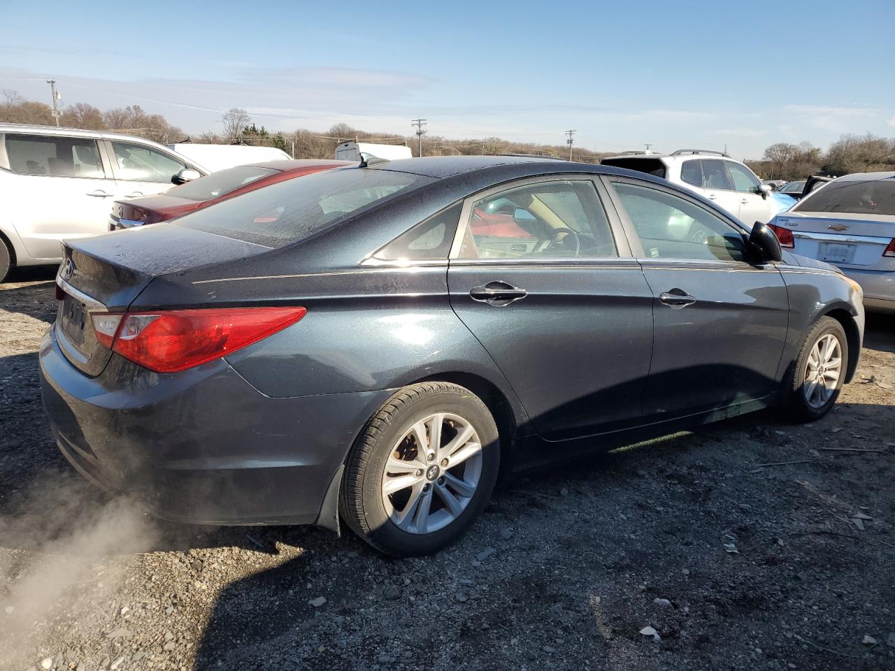 2013 Hyundai Sonata - Image 3