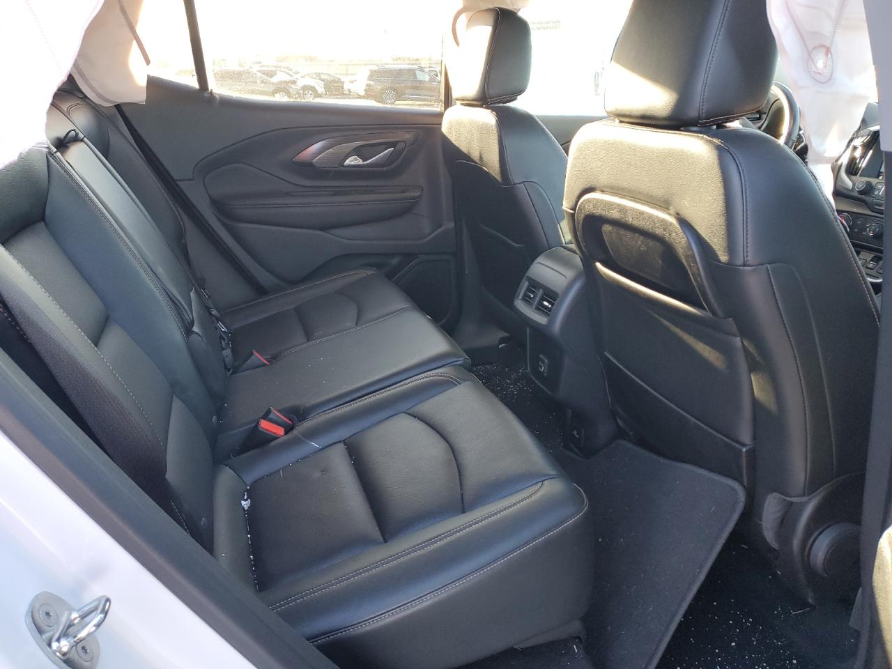 2020 GMC Terrain - Image 11
