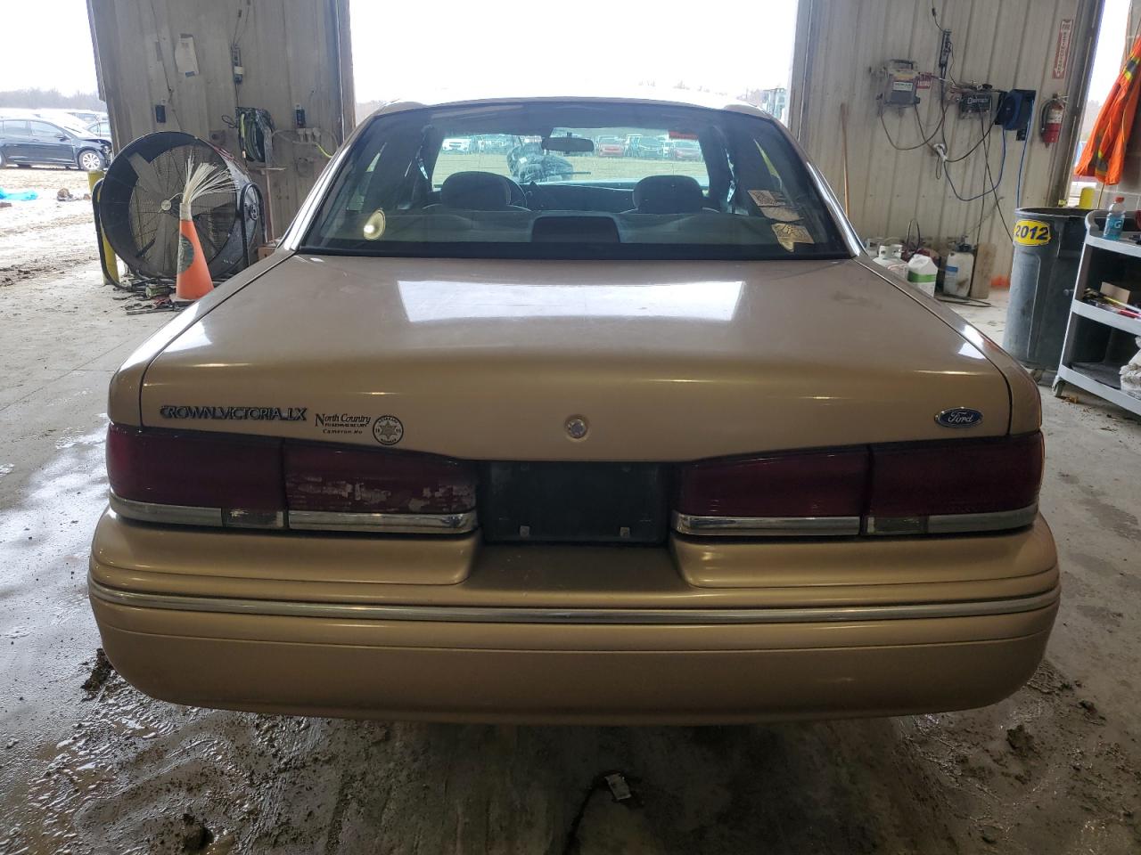 1996 Ford Crown Victoria Lx VIN: 2FALP746XTX103423 Lot: 84043194