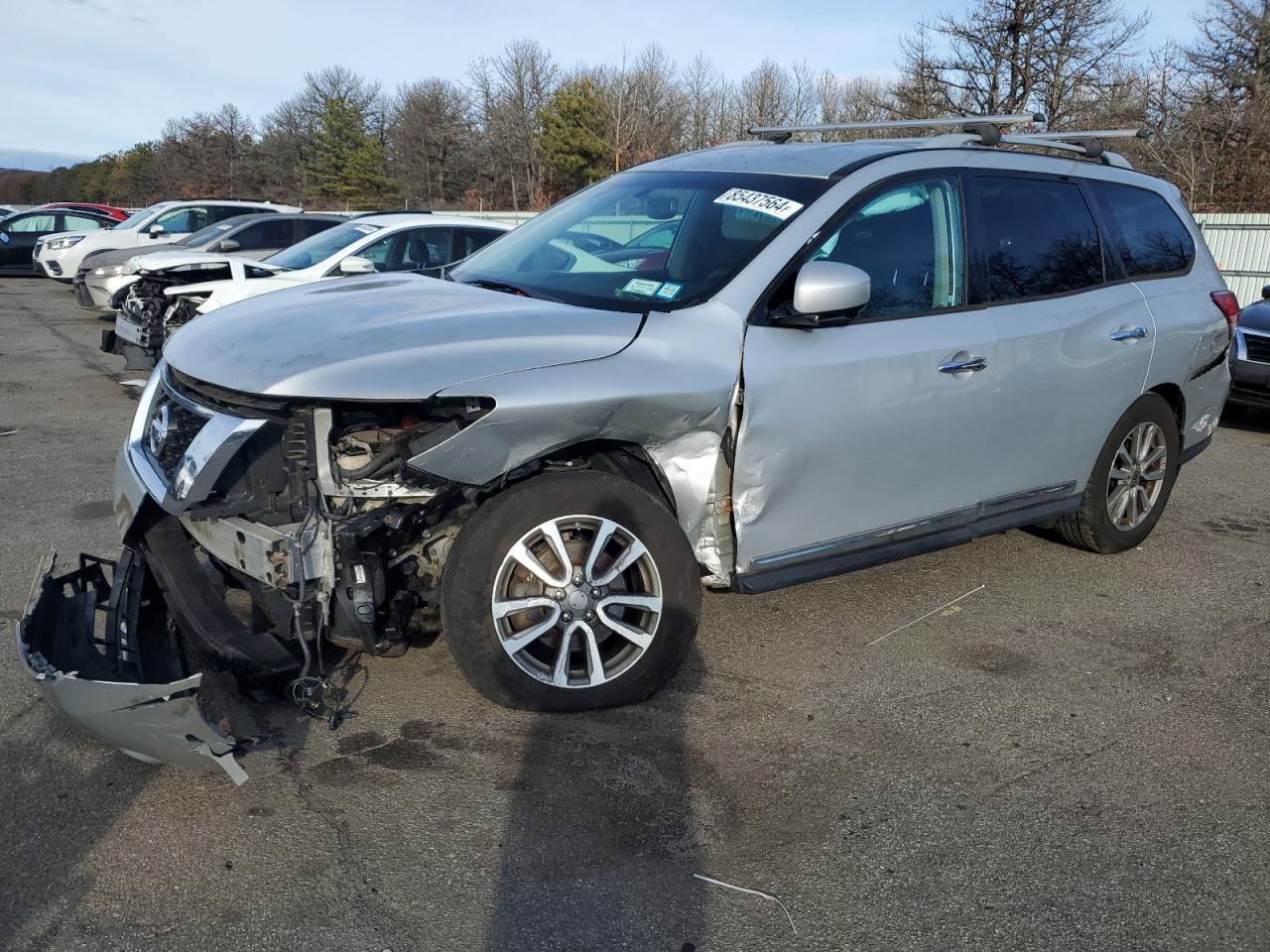 2016 Nissan Pathfinder - Image 1