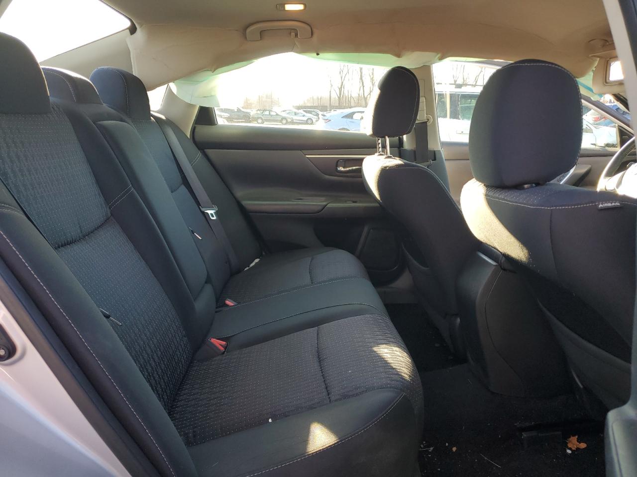 2016 Nissan Altima - Image 10