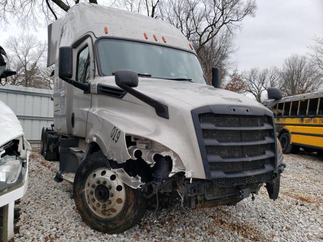 2019 Freightliner Cascadia 126 