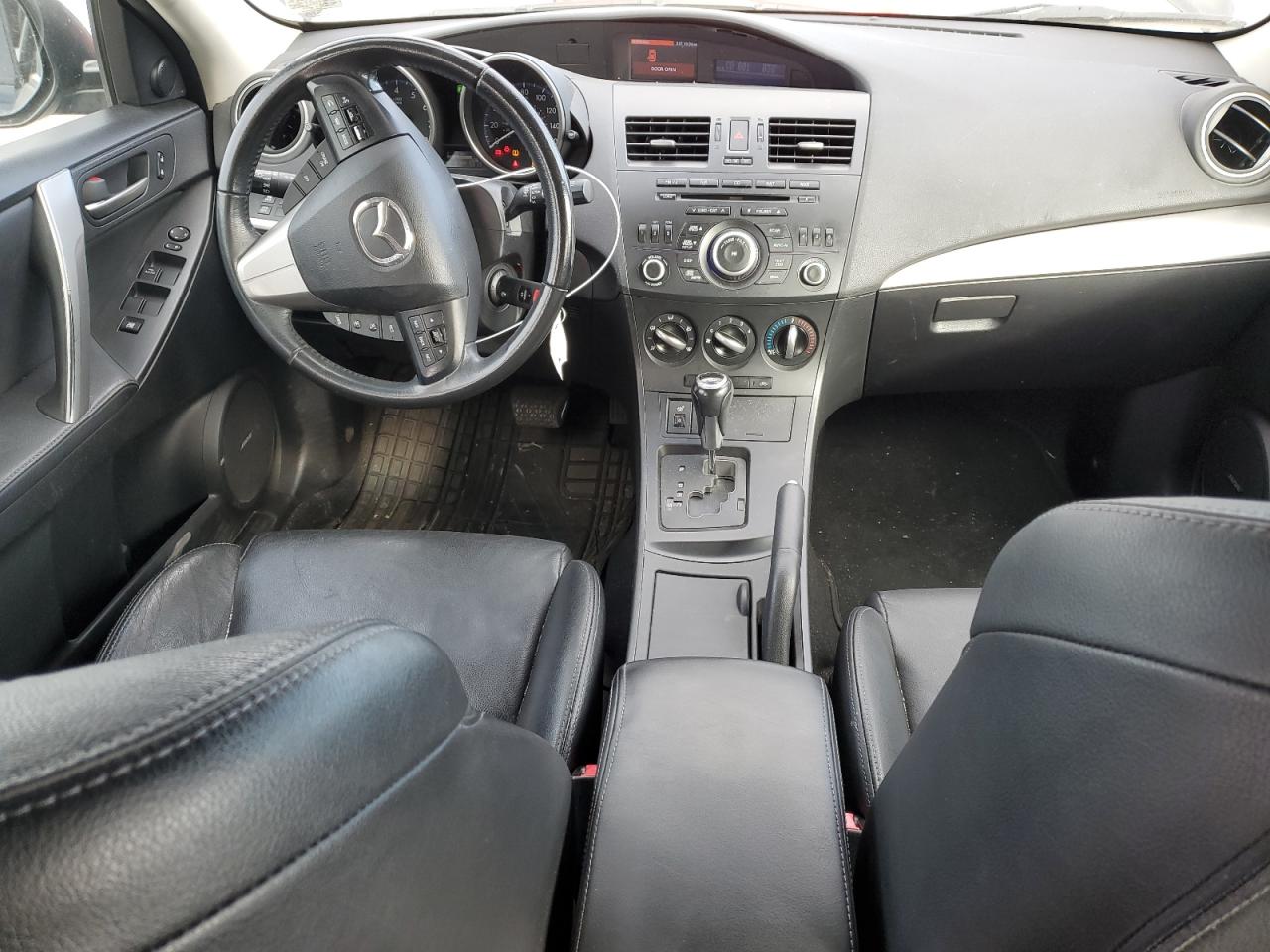 2012 Mazda 3 - Image 8