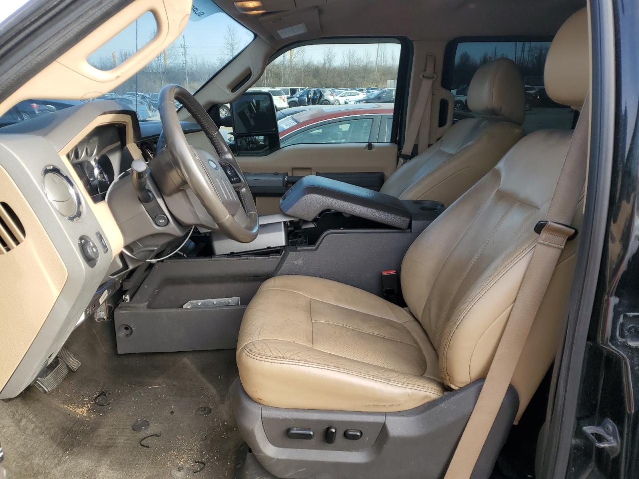 2011 Ford F250 - Image 7