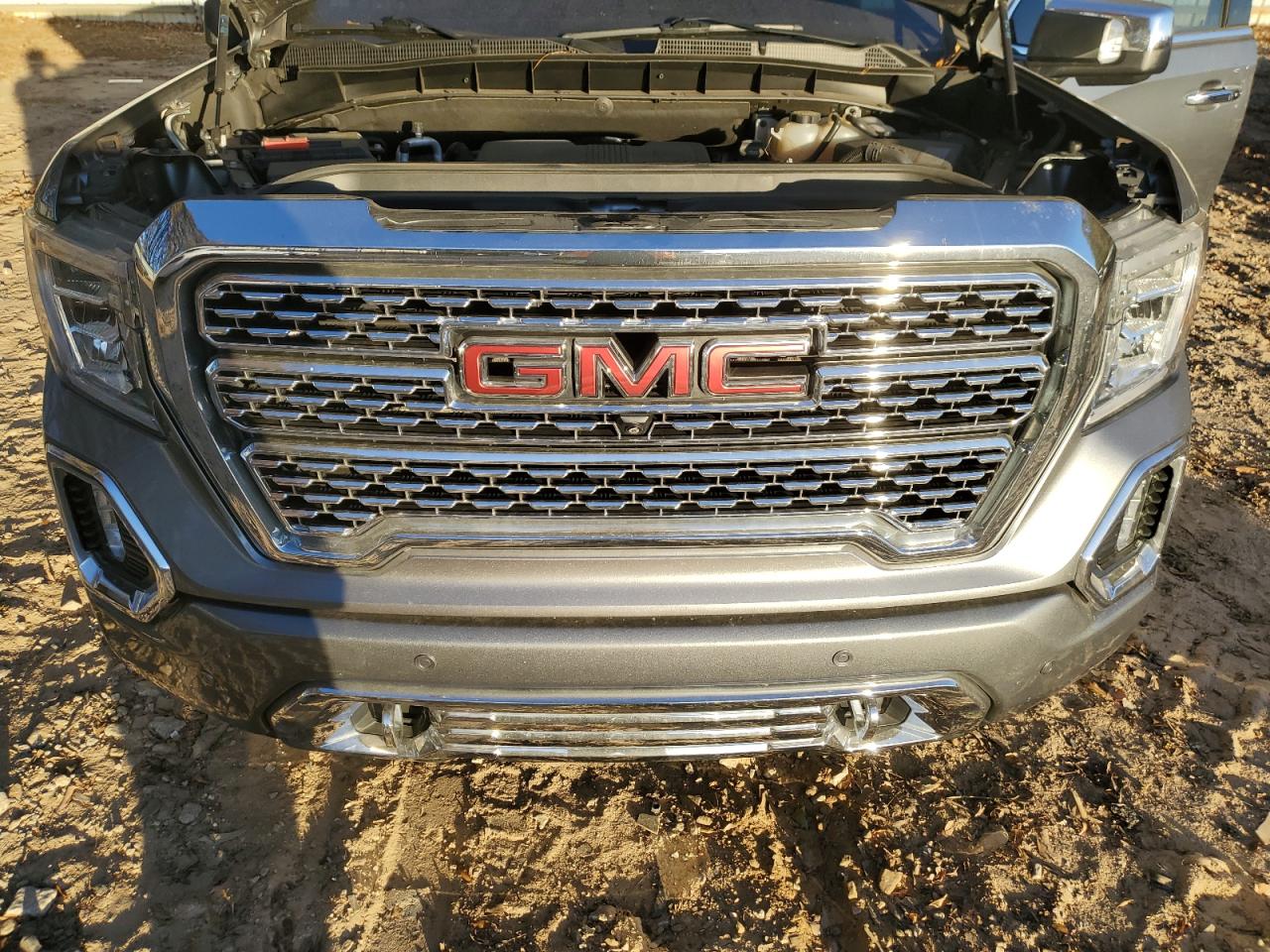 2021 GMC Sierra - Image 13