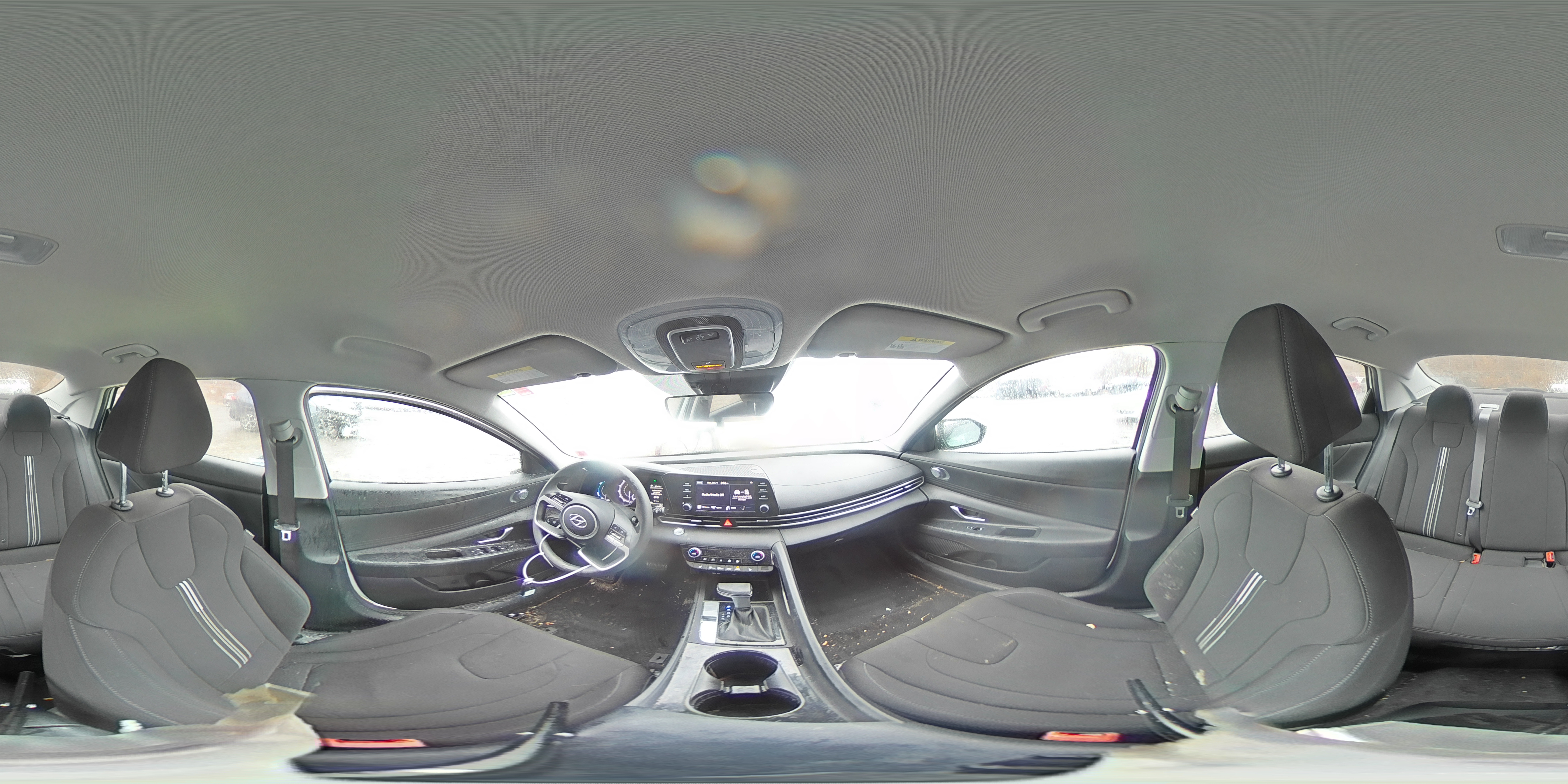 2023 Hyundai Elantra - Image 14