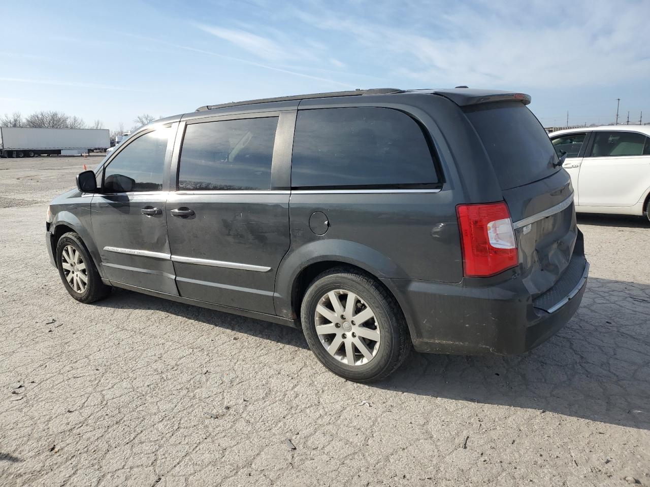 2011 Chrysler Town & Country - Image 2