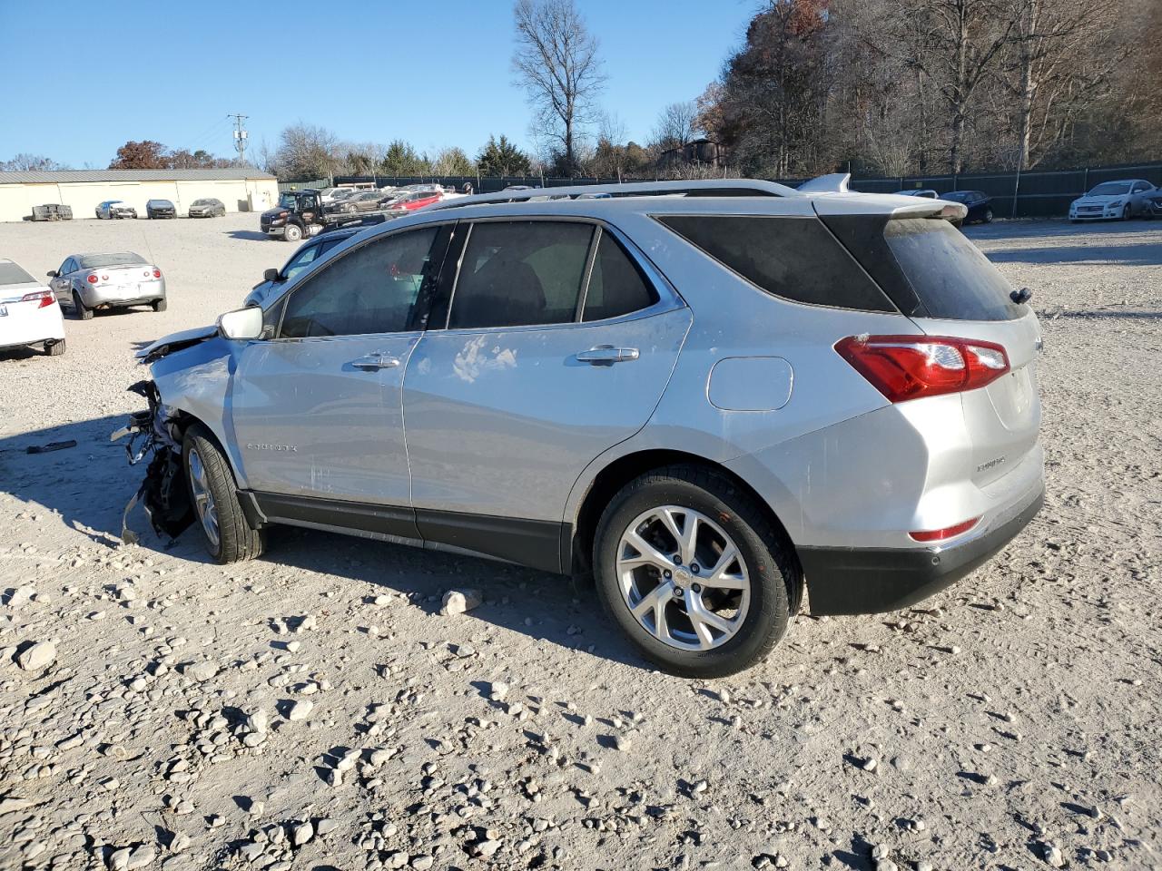 2020 Chevrolet Equinox - Image 2