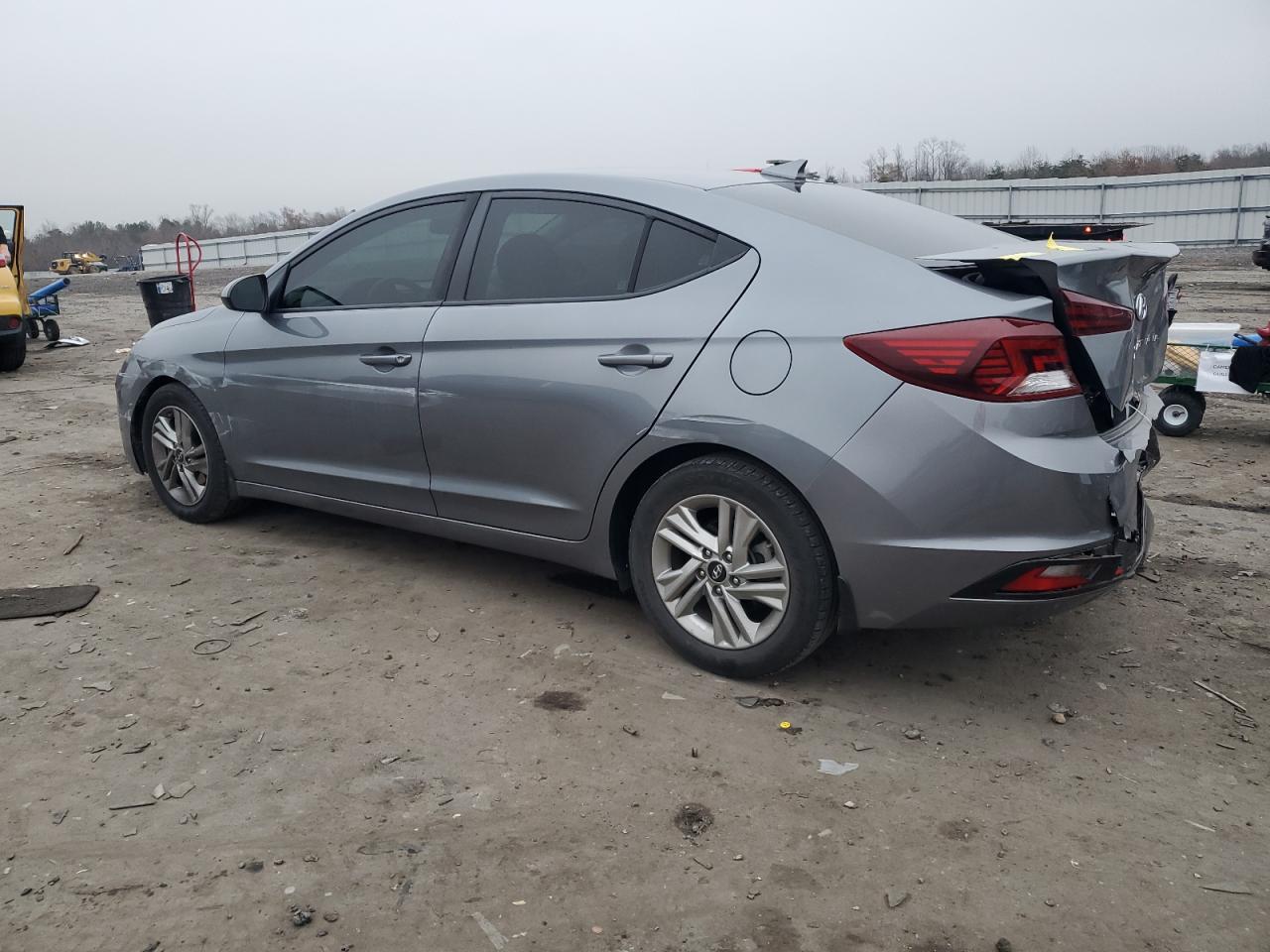 2019 Hyundai Elantra - Image 2