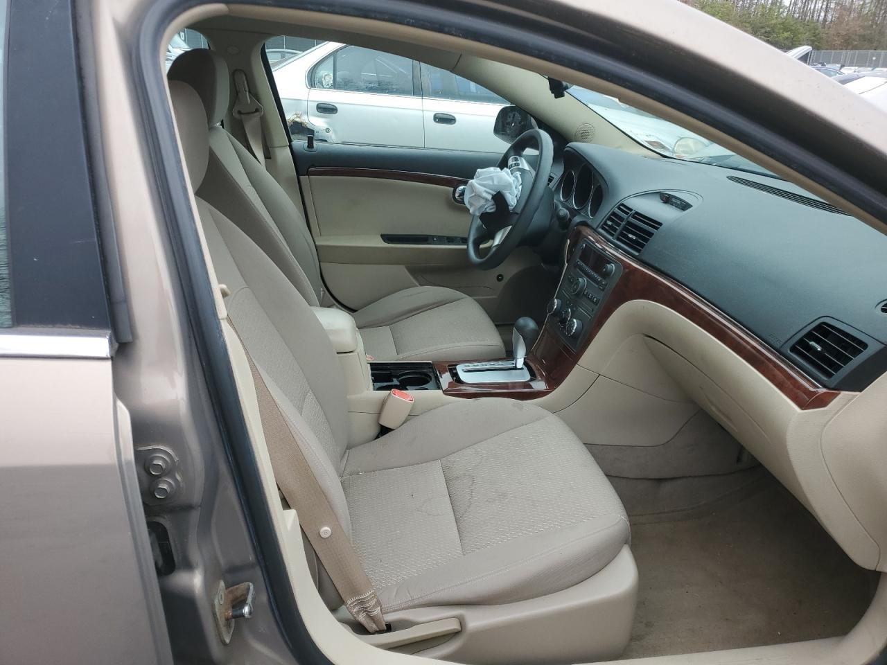 2008 Saturn Aura - Image 5