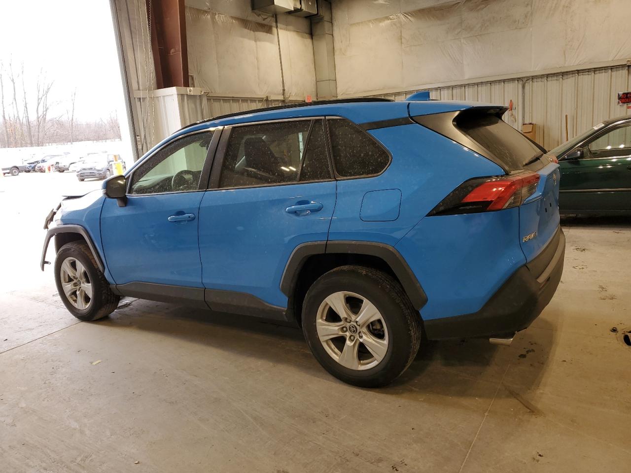 2019 Toyota RAV 4 - Image 2
