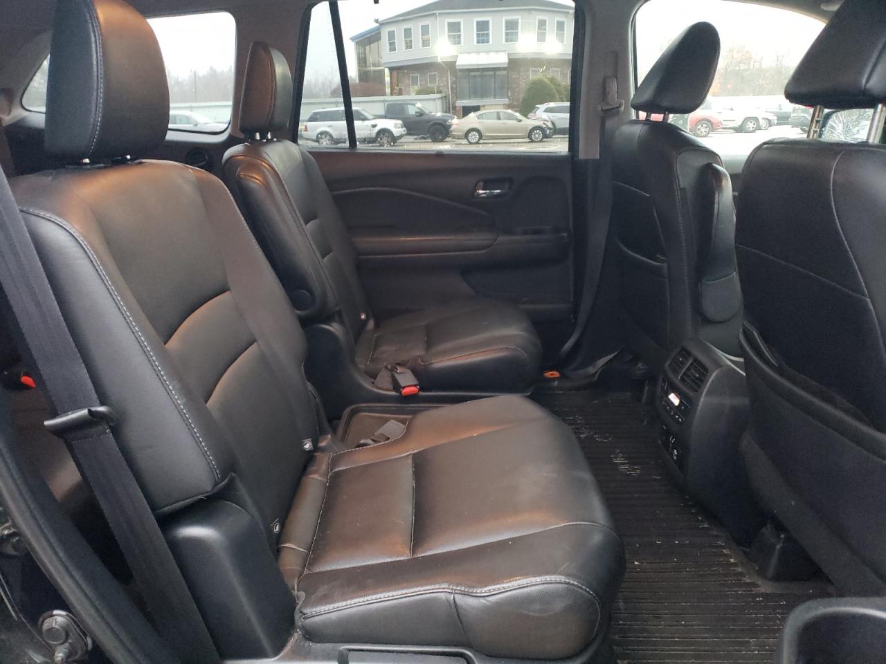 2020 Honda Pilot - Image 11