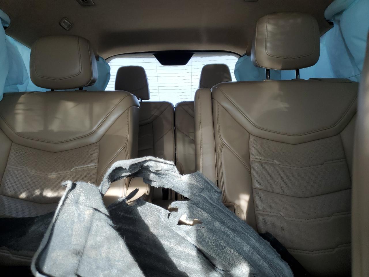 2020 Cadillac XT6 - Image 10
