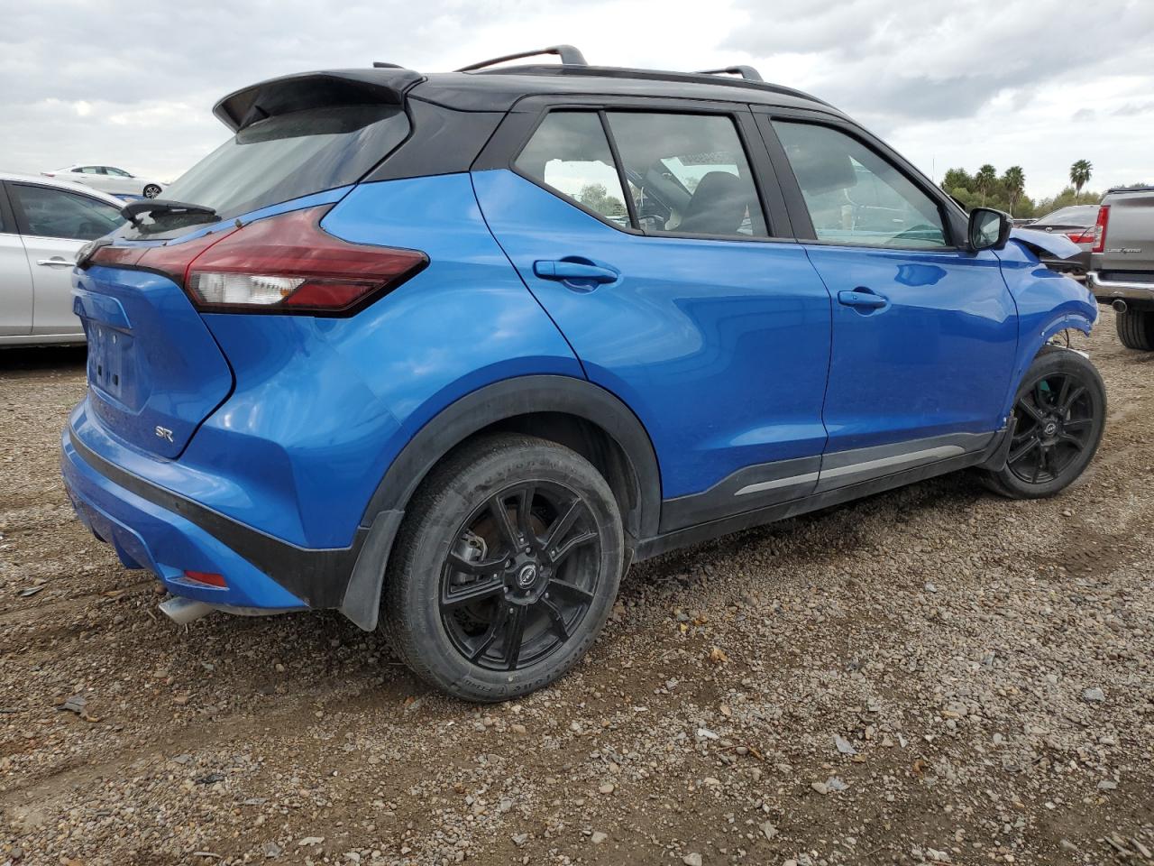 2022 Nissan Kicks - Image 3