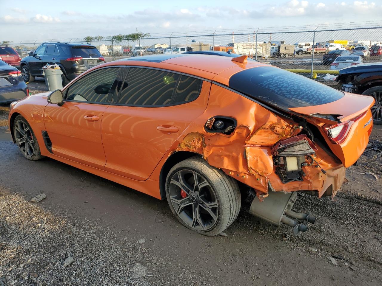 2019 Kia Stinger - Image 2