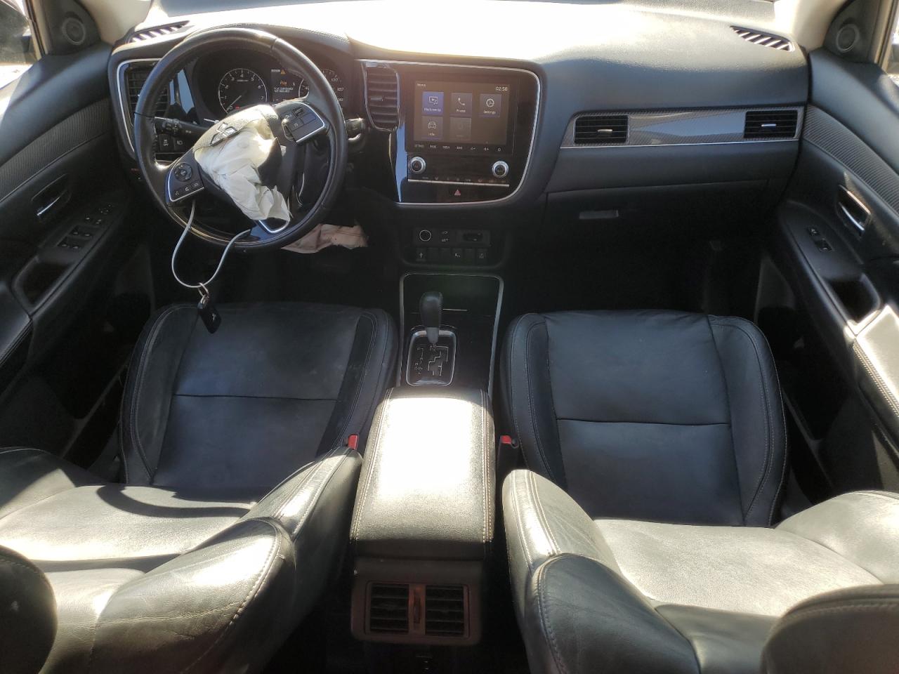2020 Mitsubishi Outlander - Image 8