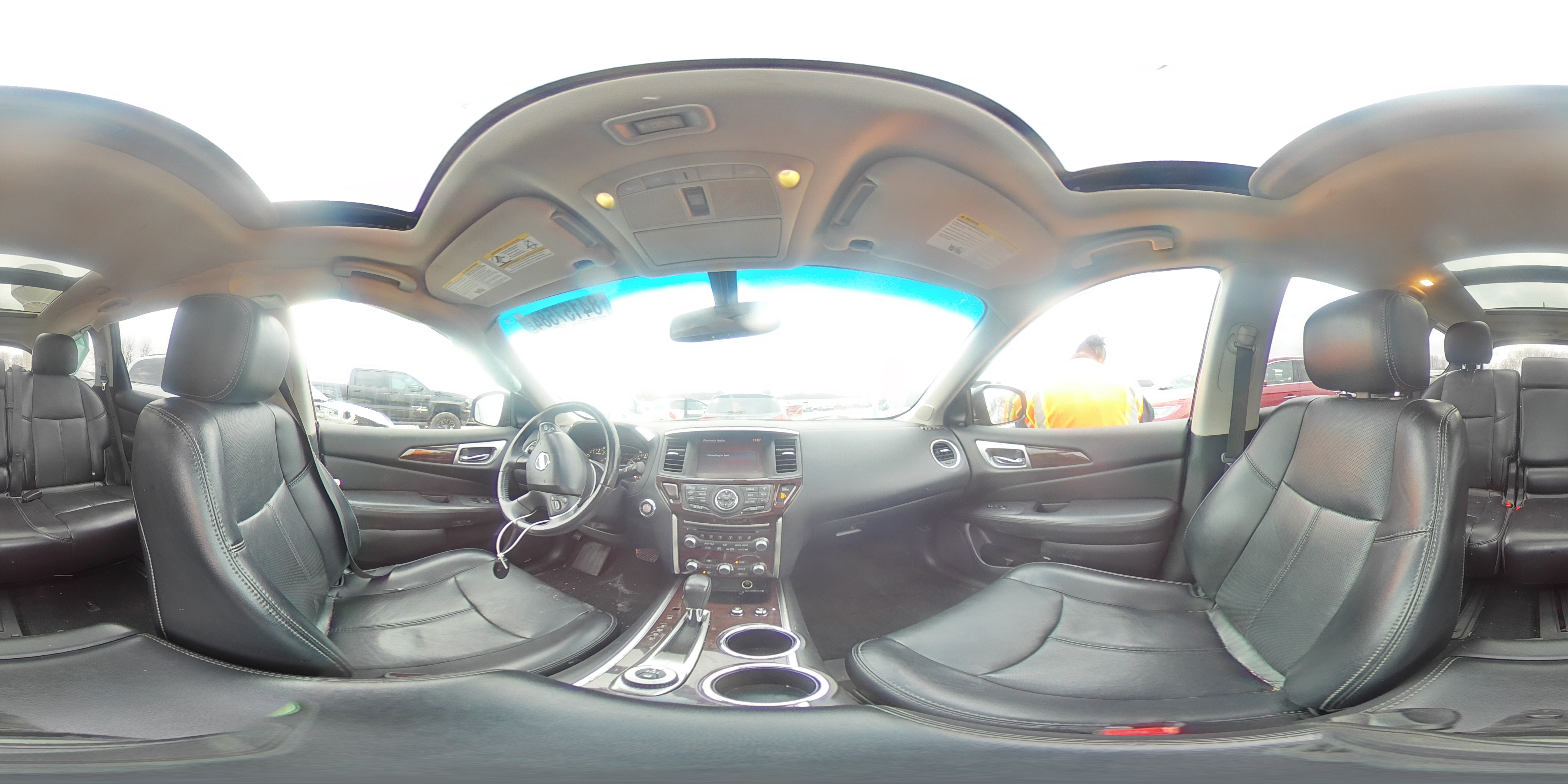 2015 Nissan Pathfinder - Image 13