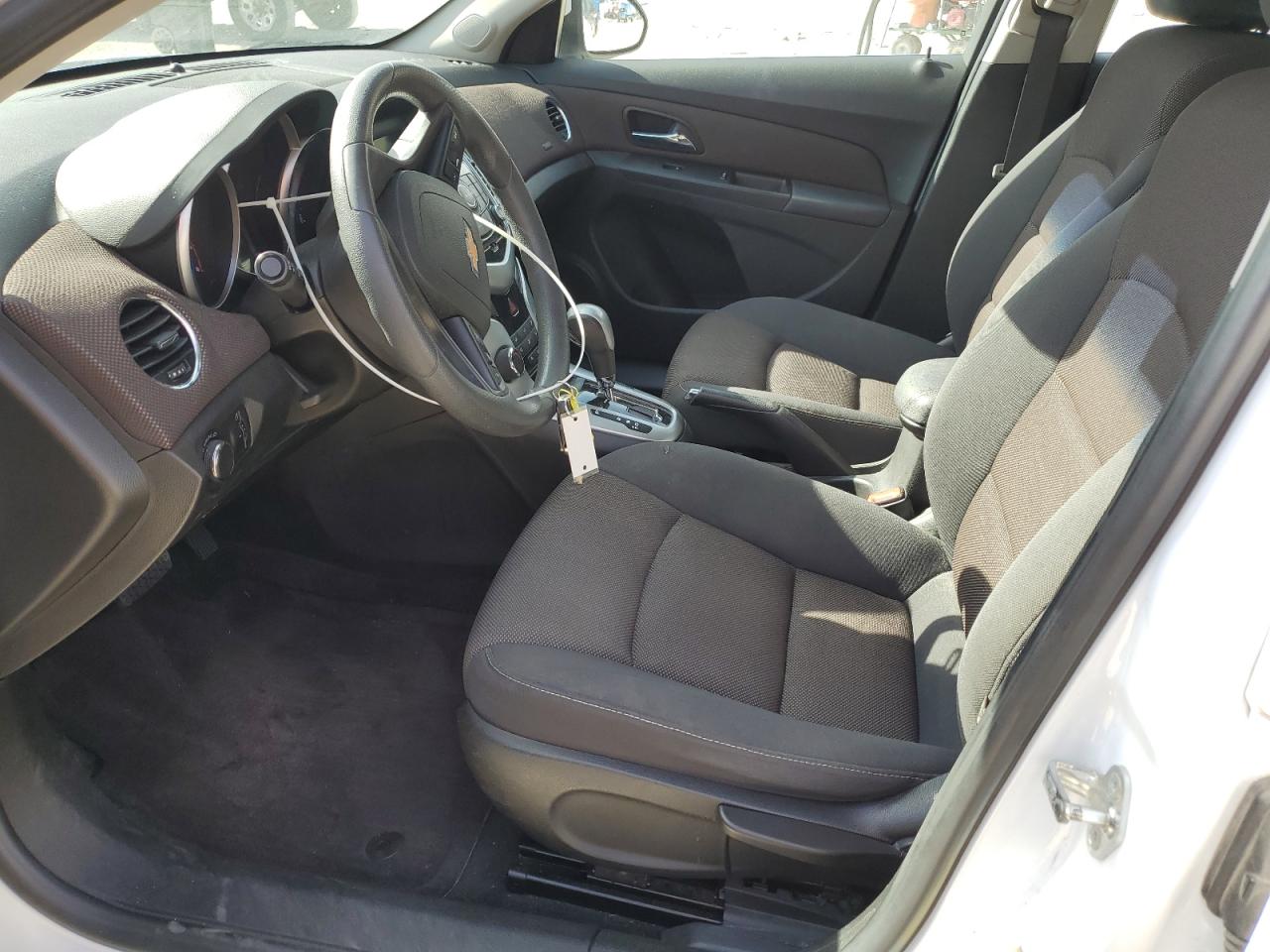 2016 Chevrolet Cruze - Image 7