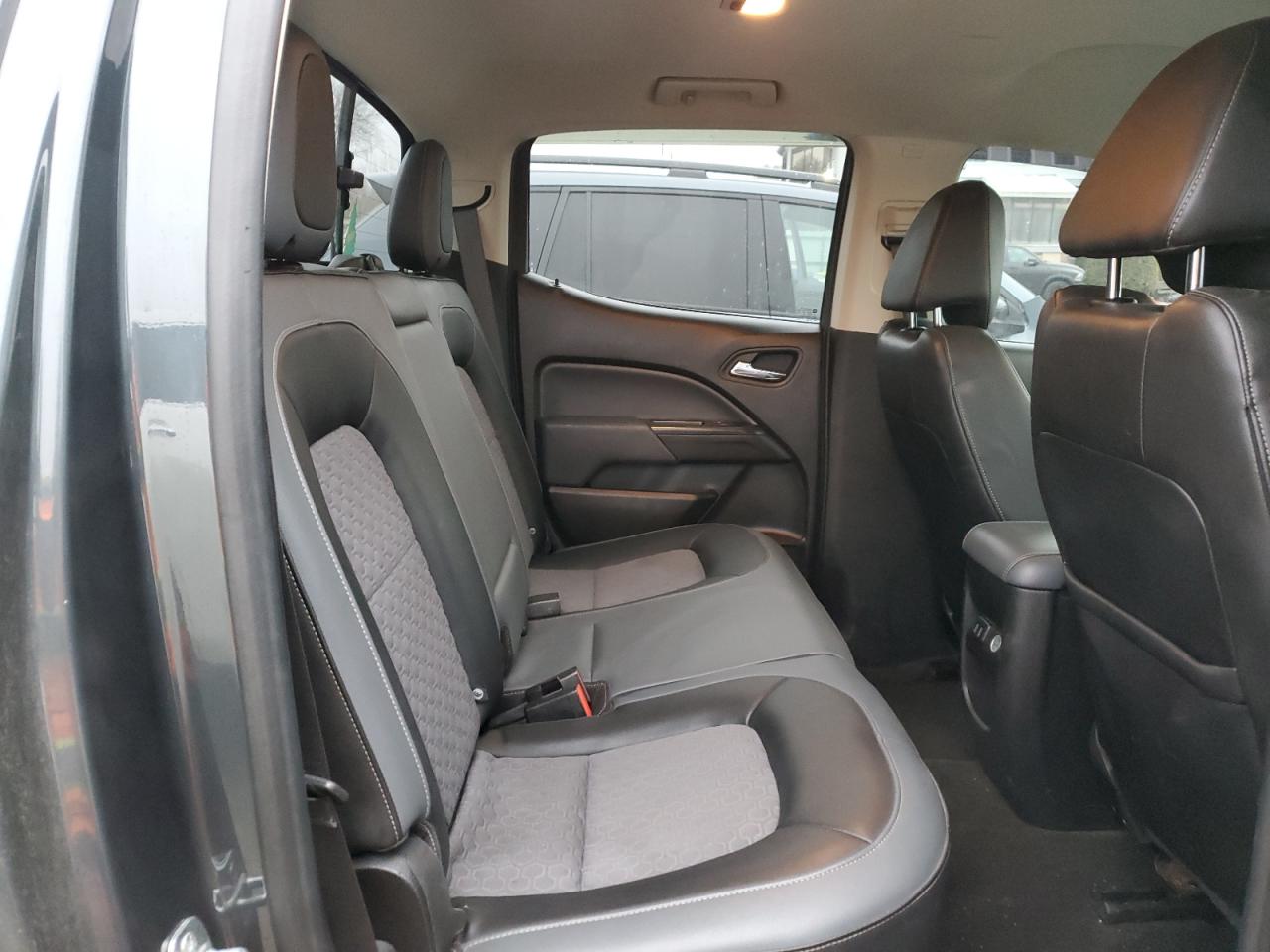 2017 Chevrolet Colorado - Image 10