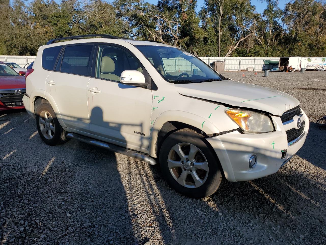 2009 Toyota RAV 4 - Image 4