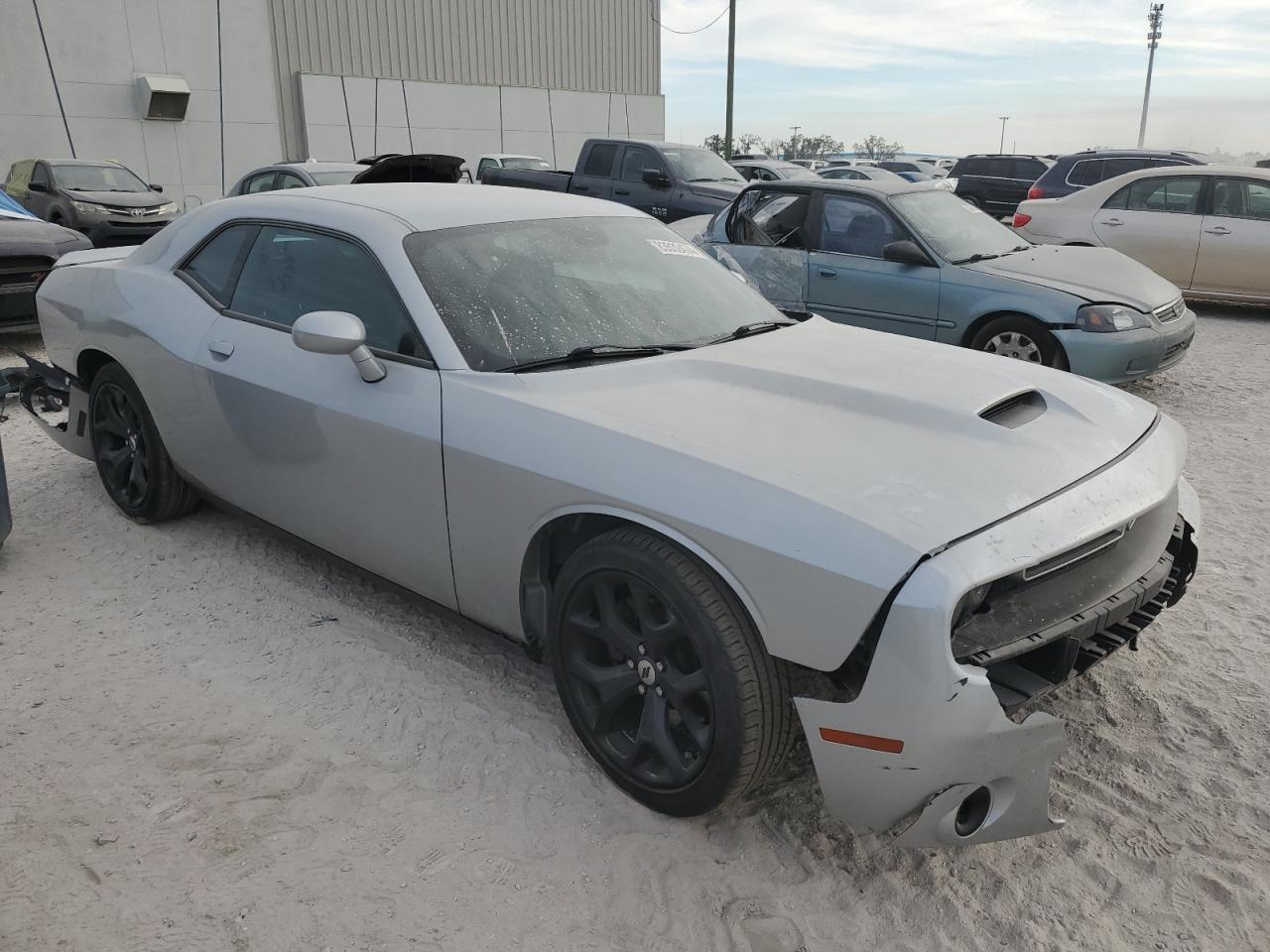 2019 Dodge Challenger - Image 4