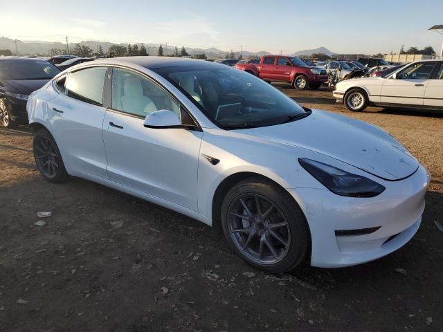 TESLA MODEL 3 2021 Білий