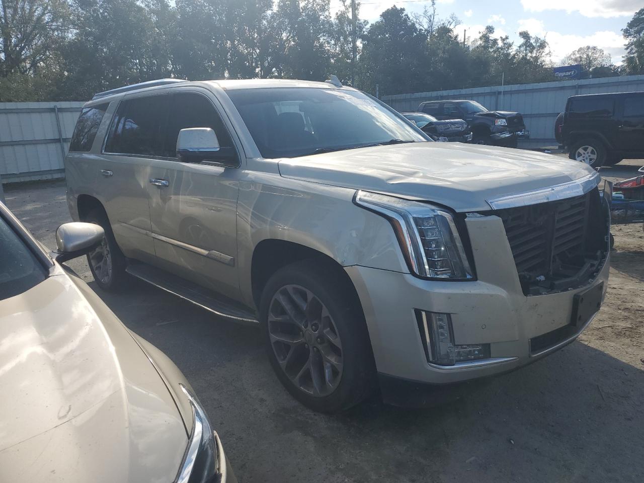 VIN 1GYS4NKJ5FR522847 2015 CADILLAC ESCALADE no.4