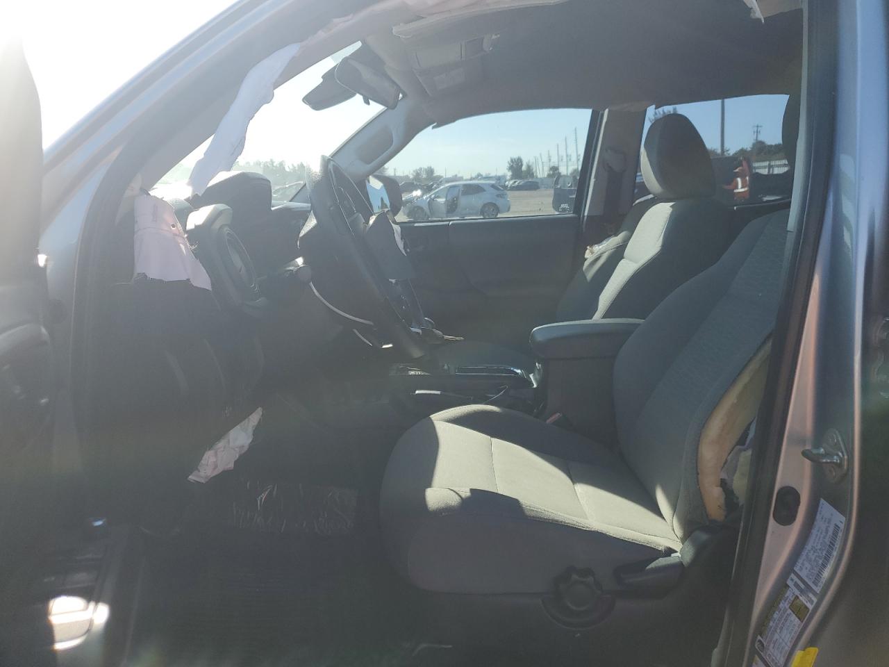 2018 Toyota Tacoma - Image 7