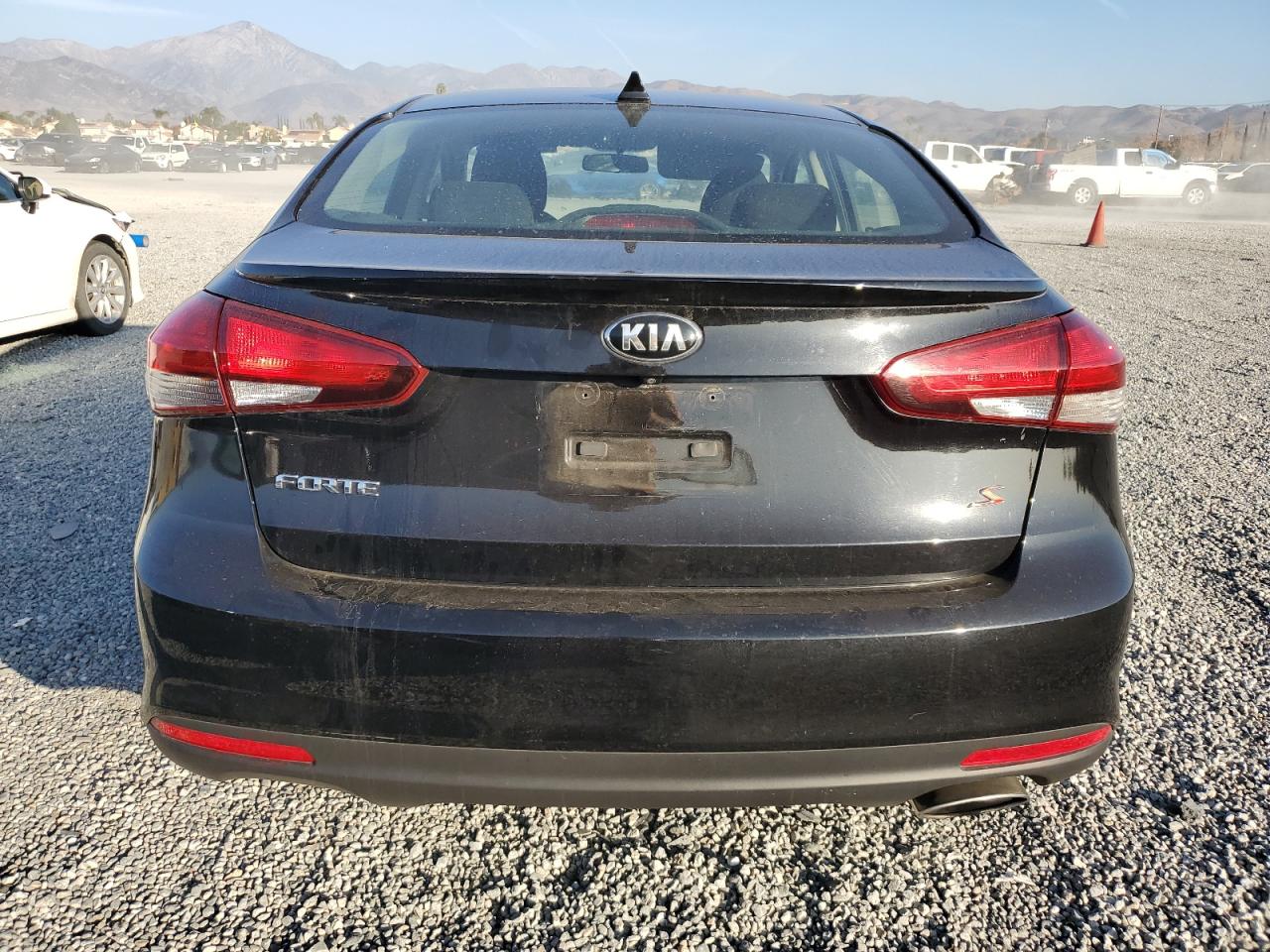 VIN 3KPFL4A77JE170837 2018 KIA FORTE no.6