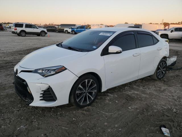 Седаны TOYOTA COROLLA 2017 Белый