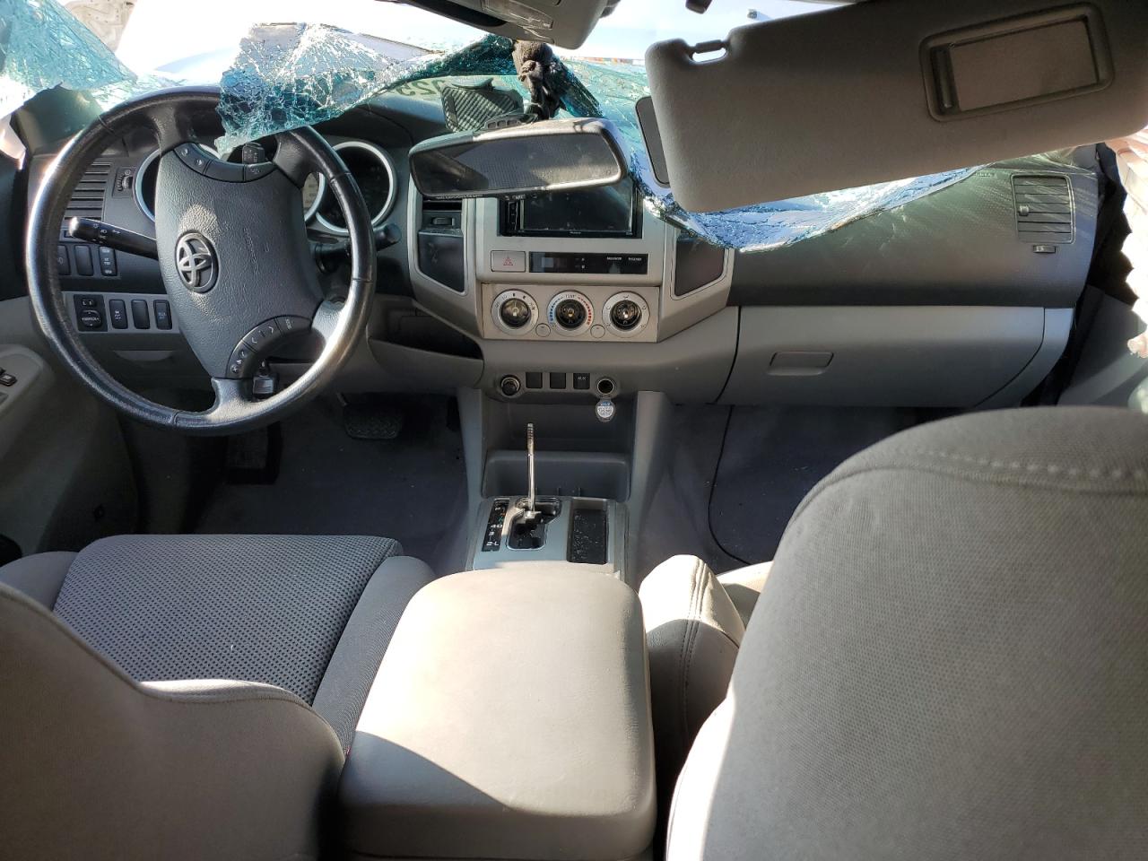 2010 Toyota Tacoma - Image 8