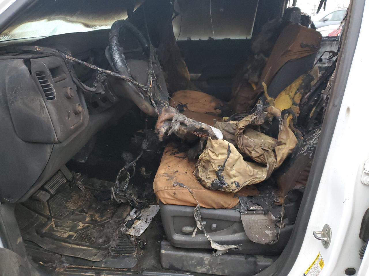 2016 Chevrolet Silverado - Image 7