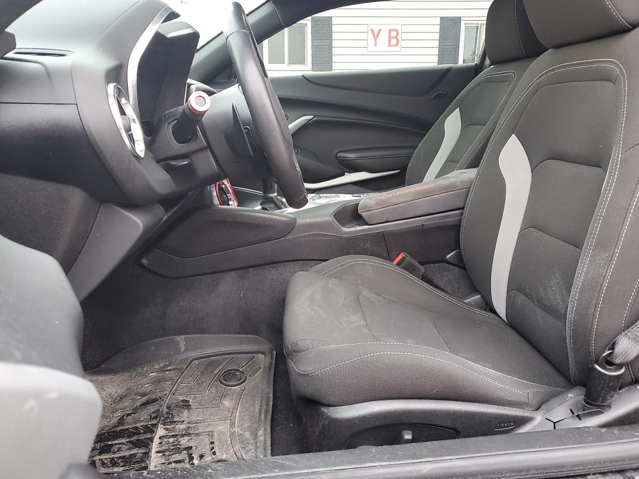2019 Chevrolet Camaro - Image 7