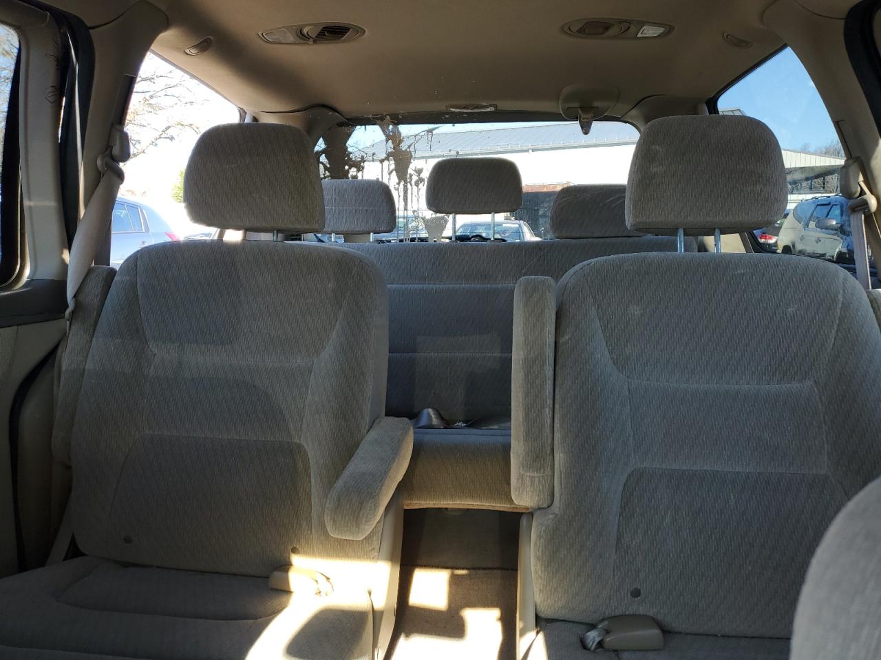 2003 Honda Odyssey - Image 10